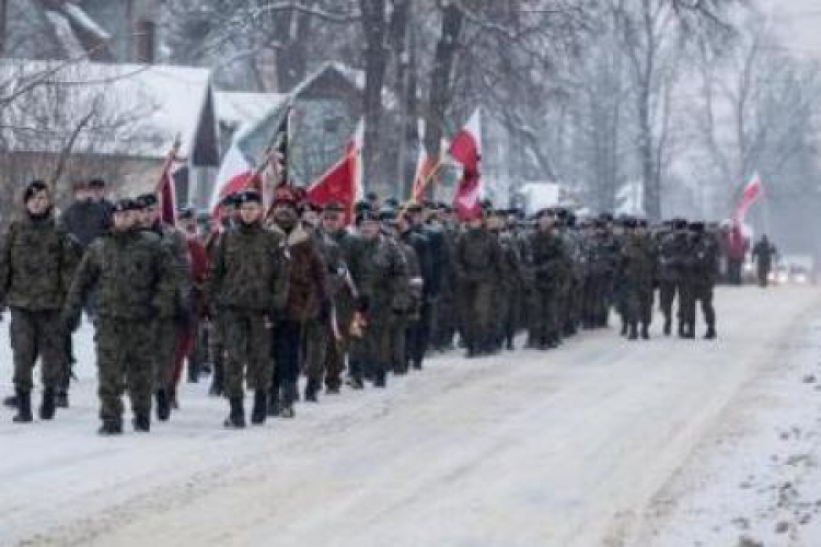 XX Marsz Szlakiem Powstańców Styczniowych w 150. rocznicę zrywu. Fot. PAP/M. Walczak