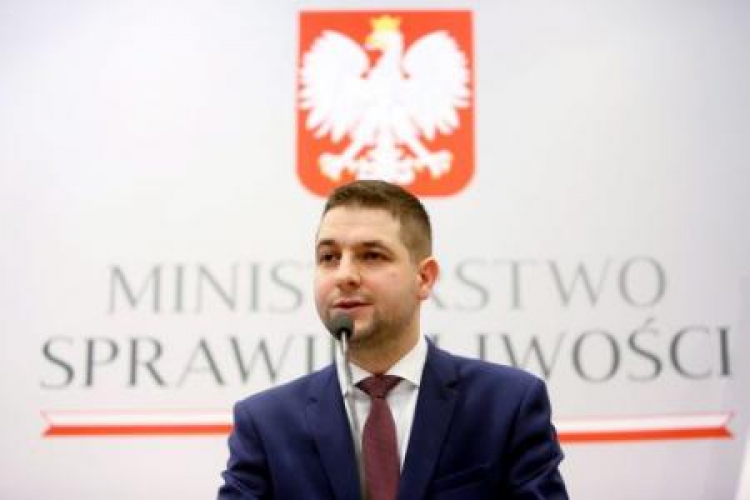 Wiceminister sprawiedliwości Patryk Jaki. Fot. PAP/L. Szymański