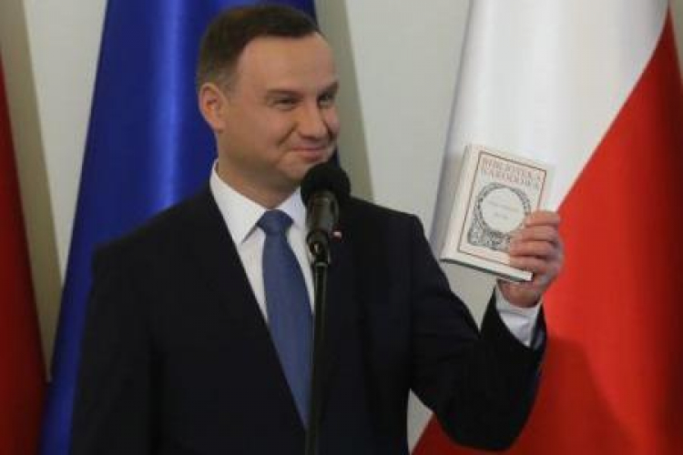 Prezydent Andrzej Duda podczas ogłoszenia wyników plebiscytu na lekturę Narodowego Czytania w 2016 r. Fot. PAP/T. Gzell