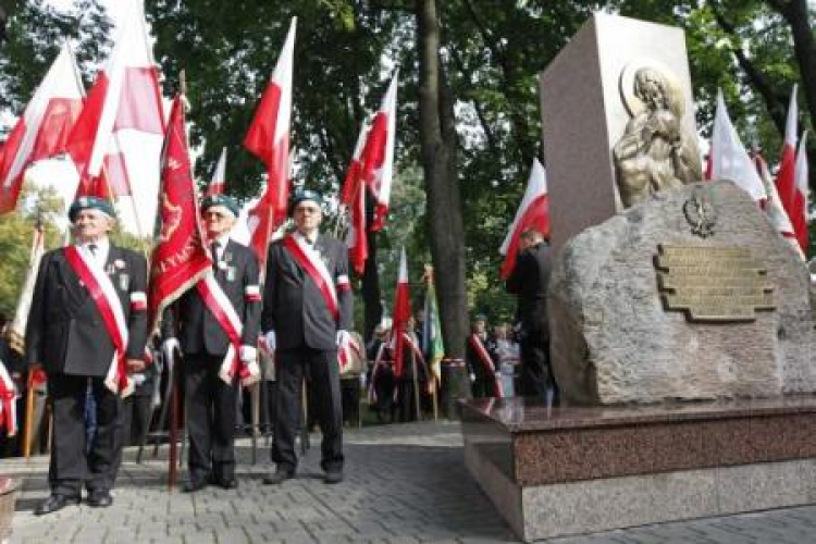 XIV Międzynarodowy Marsz Żywej Pamięci Polskiego Sybiru w Białymstoku. Fot. PAP/A. Reszko