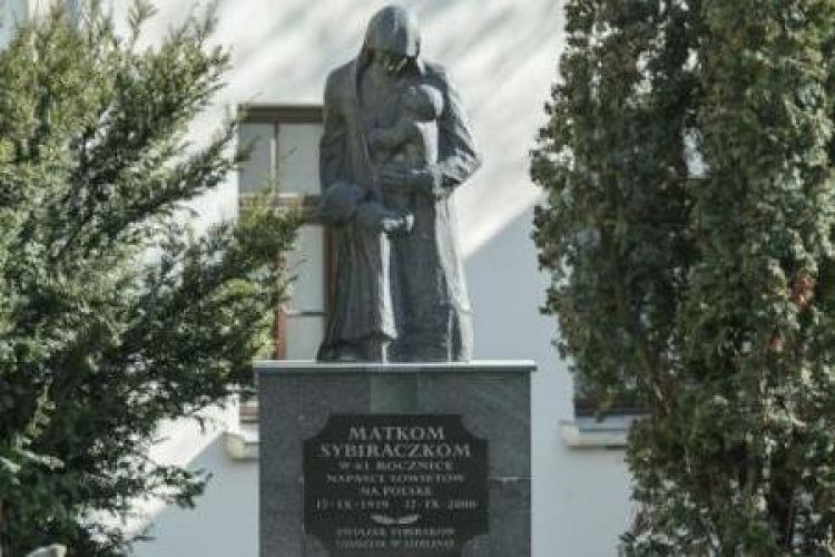 Pomnik Matkom Sybiraczkom w Lublinie. Fot. PAP/W. Pacewicz