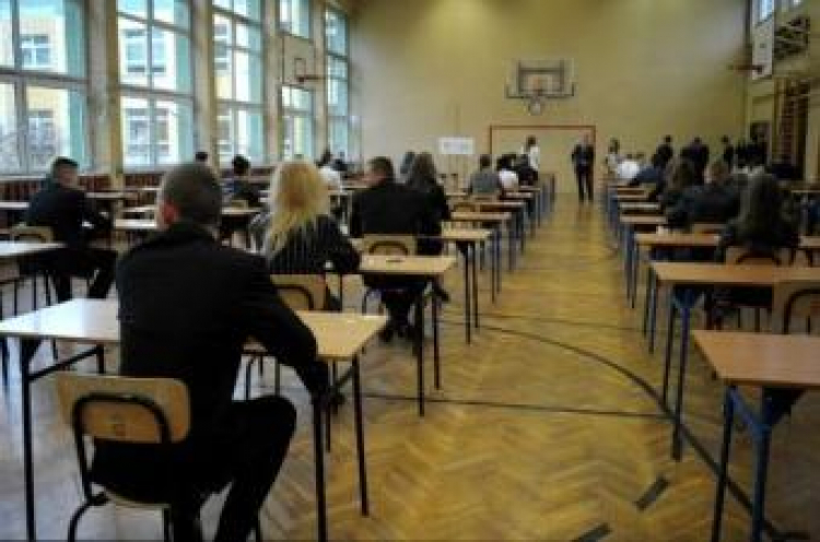 Egzamin gaimnazjalny w jednej z przemyskich szkół. Fot. PAP/D. Delmanowicz