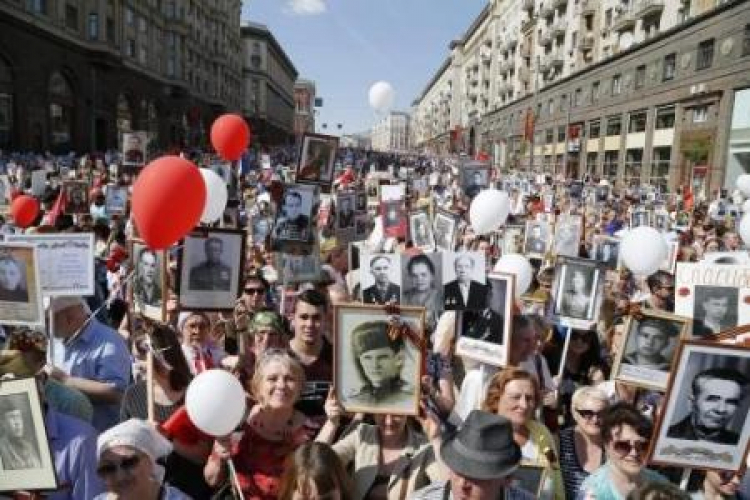 Pochód "Nieśmiertelnego Pułku" w Moskwie. Fot. PAP/EPA Pochód "Nieśmiertelnego Pułku" w Moskwie. Fot. PAP/EPA