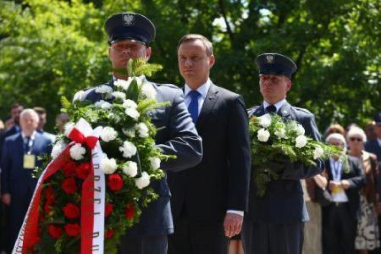 Prezydent Andrzej Duda podczas obchodów 40. rocznicy protestów robotniczych Czerwca '76. Fot. PAP/M. Bednarski