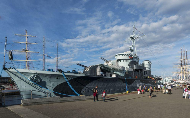 ORP "Błyskawica" - okręt muzeum zakotwiczony przy Nabrzeżu Pomorskim w Gdyni. Fot. PAP/J. Ochoński ORP "Błyskawica" - okręt muzeum zakotwiczony przy Nabrzeżu Pomorskim w Gdyni. Fot. PAP/J. Ochoński
