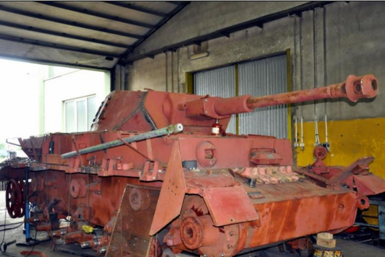 Panzer IV w trakcie rekonstrukcji. Fot. Muzeum Oręża Polskiego w Kołobrzegu