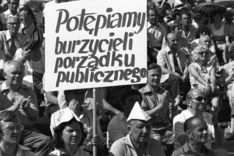 Po Czerwcu 1976 r. propagandowa narracja władz PRL-u na ...