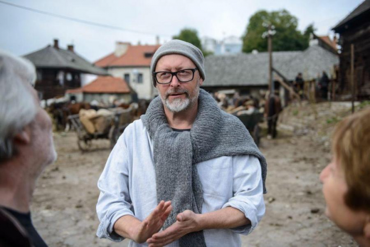 Reżyser Wojciech Smarzowski na planie filmu „Wołyń”. Kazimierz Dolny, 15.10.2014. Fot. PAP/W. Pacewicz