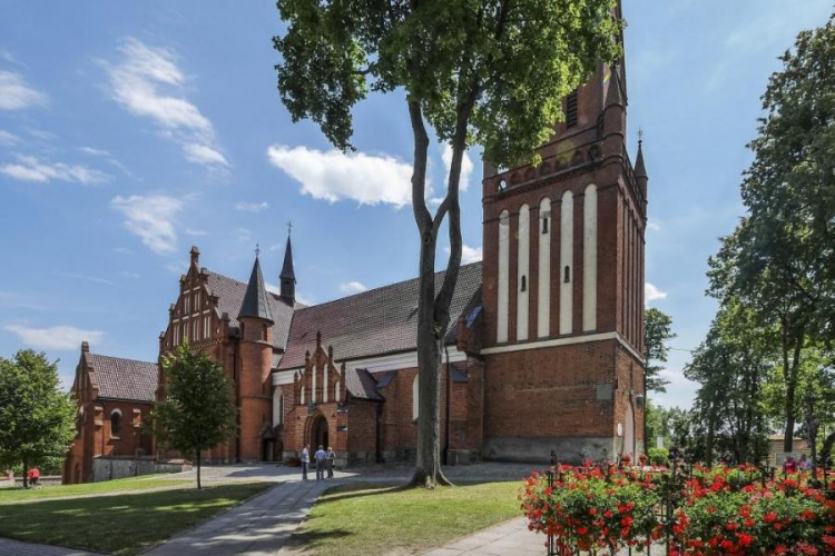 Sanktuarium Maryjne w Gietrzwałdzie. Fot. PAP/J. Ochoński 