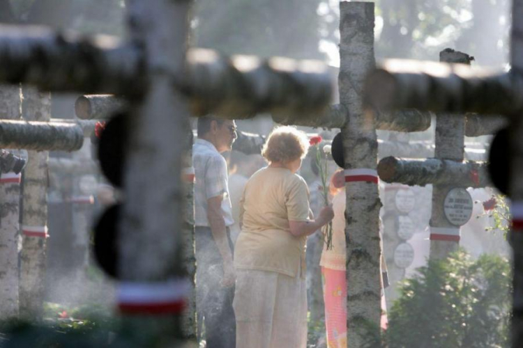 Rocznica wybuchu Powstania Warszawskiego na Powązkach. Fot. PAP/P. Kula 