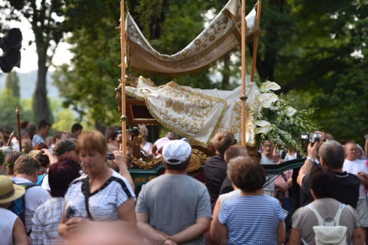 Procesja Pogrzebu Matki Bożej podczas odpustu Wniebowzięcia NMP w Kalwarii Zebrzydowskiej.2015 r. Fot. PAP/J. Bednarczyk