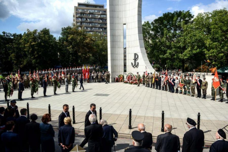 Uroczystości przy Pomniku Polskiego Państwa Podziemnego i AK. Fot. PAP/J. Kamiński