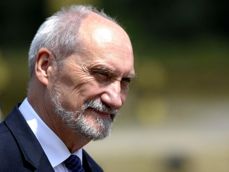 Minister obrony narodowej Antoni Macierewicz. Fot. PAP/D. Delmanowicz