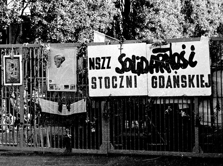 Strajk w Stoczni Gdańskiej im. Lenina, ostatni tydzień strajku. 08.1988. Fot. PAP/P. Glanert