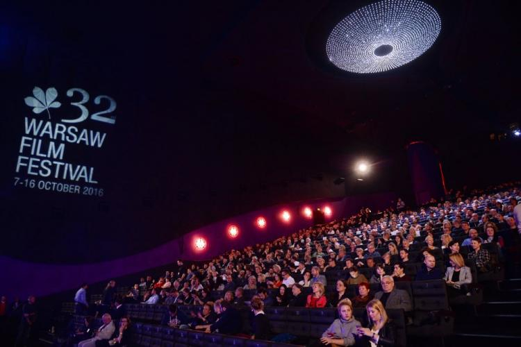 Sala kinowa podczas 32. Warszawskiego Festiwalu Filmowego. Fot. PAP/StrefaGwiazd/M. Kmieciński