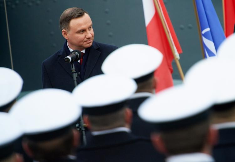 Prezydent RP Andrzej Duda przemawia podczas obchodów 98. rocznicy odtworzenia Marynarki Wojennej RP w Gdyni.  Fot. PAP/A. Warżawa