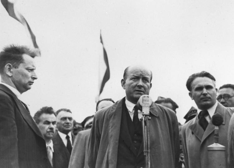 Stanislaw Mikołajczyk po powrocie z Moskwy 1945 r. Fot. PAP/CAF