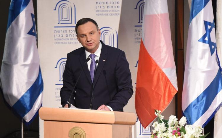 Prezydent Andrzej Duda przemawia w Centrum im. Menachema Begina w Jerozolimie. Fot. PAP/R. Pietruszka