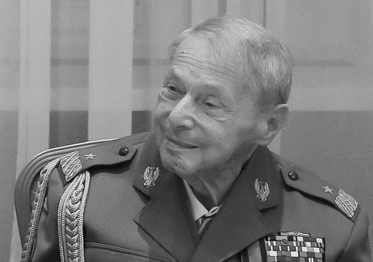 Gen. Janusz Brochwicz-Lewiński, ps. Gryf. 2015 r. Fot. PAP/P. Supernak