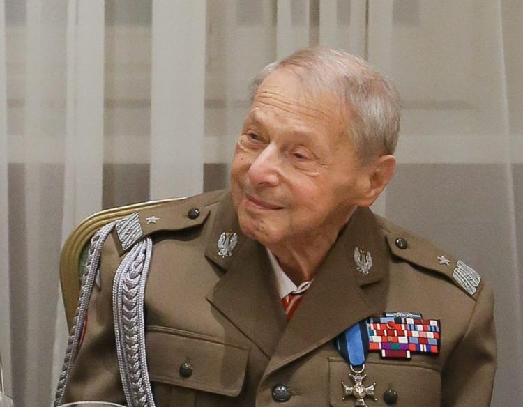 Janusz Brochwicz-Lewiński, ps. "Gryf", generał brygady Wojska Polskiego, żołnierz Batalionu AK "Parasol. Fot. PAP/A. Supernak