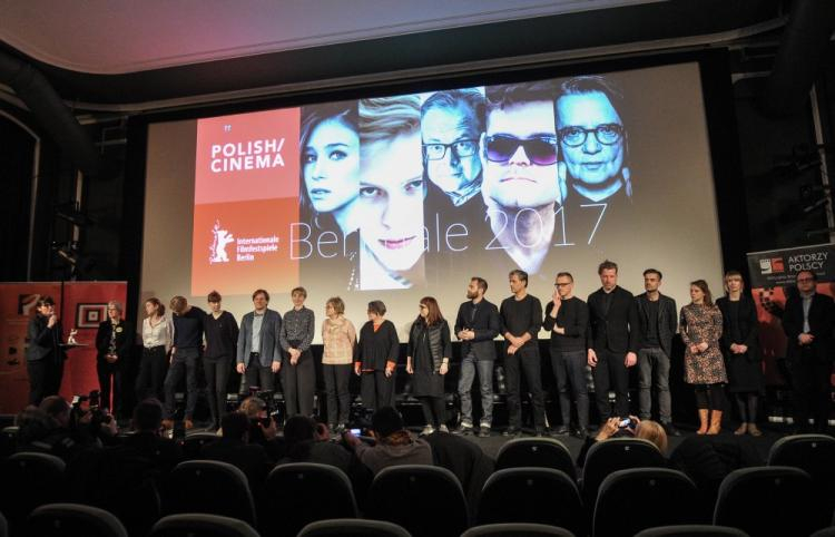 Twórcy i producenci reprezentujący polską kinematografię na 67. Berlinale podczas spotkania w warszawskim Kinie Kultura. Fot. PAP/M. Obara