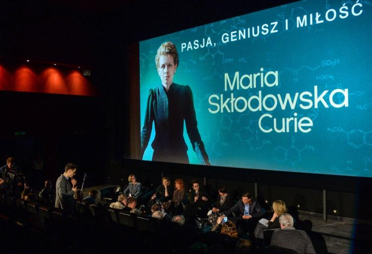 Konferencja prasowa po pokazie prasowym filmu "Maria Skłodowska-Curie". Fot. PAP/M. Obara 