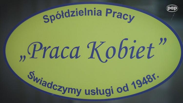 "Praca kobiet" - jedyna taka spółdzielnia pracy w Warszawie. Źródło: Serwis wideo PAP