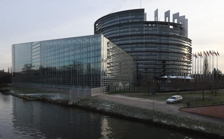 udynek Parlamentu Europejskiego w Strasburgu. Fot. PAP/R. Pietruszka