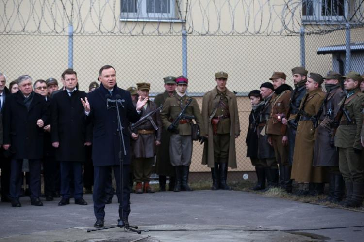 Prezydent Andrzej Duda podczas obchodów Narodowego Dnia Pamięci Żołnierzy Wyklętych na terenie powstającego Muzeum Żołnierzy Wyklętych i Więźniów Politycznych PRL. Fot. PAP/R. Guz