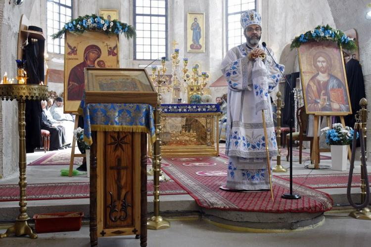 Prawosławny arcybiskup, ordynariusz diecezji białostocko-gdańskiej Jakub podczas obchodów Zwiastowania Najświętszej Maryi Panny w monasterze Zwiastowania Przenajświętszej Bogurodzicy i św. Apostoła Jana Teologa w Supraślu. 07.04.2017. Fot. PAP/A. Reszko