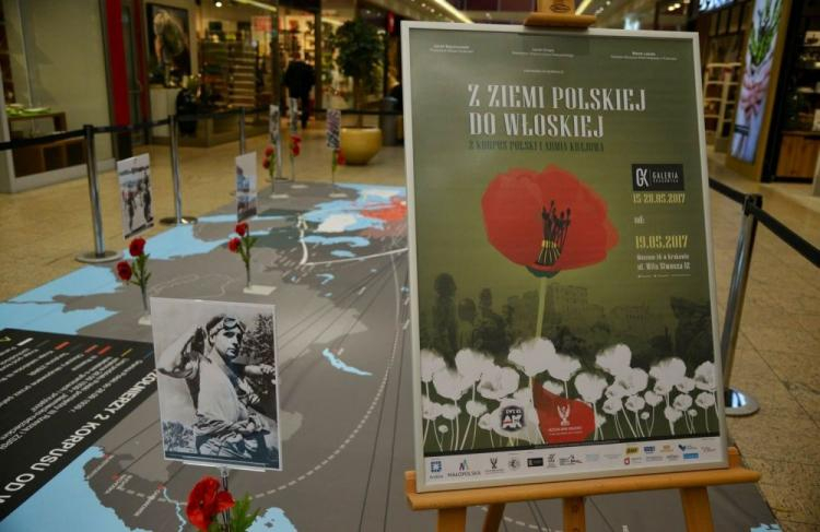 Wystawa "Z ziemi polskiej do włoskiej. 2 Korpus Polski i Armia Krajowa" w Galerii Krakowskiej. Źródło: Muzeum Armii Krajowej im. gen. Emila Fieldorfa „Nila” w Krakowie