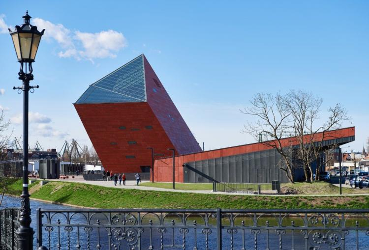 Budynek Muzeum II Wojny Światowej w Gdańsku. Fot. PAP/A. Warżawa 