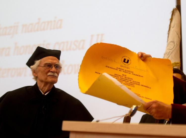 Profesor Dieter Schenk odebrał tytuł doktora honoris causa Uniwersytetu Łódzkiego. Fot. PAP/G. Michałowski 