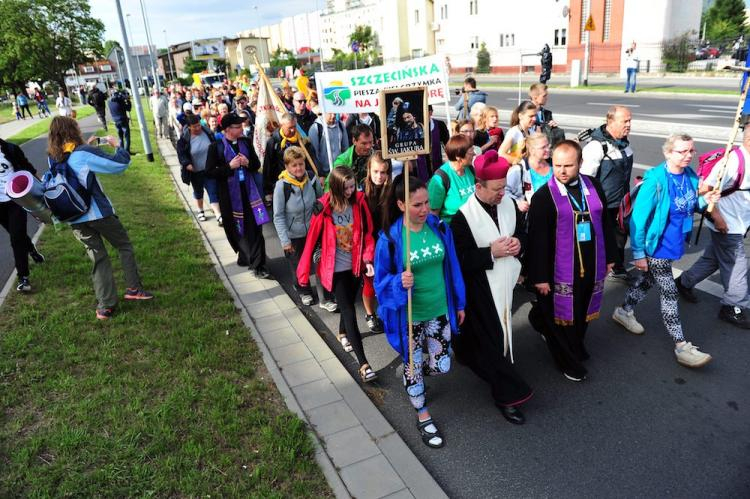 Szczecińska Piesza Pielgrzymka na Jasną Górę. Fot. PAP/M. Bielecki