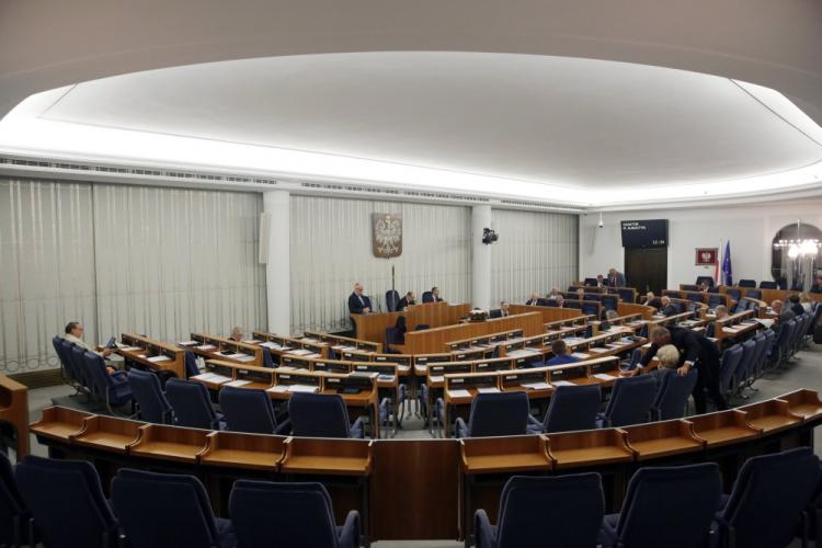 Senatorowie wysłuchają informacji o działalności Rady Mediów Narodowych w 2016 r. i sprawozdania Krajowej Rady Radiofonii i Telewizji z działalności w 2016 r. Fot. PAP/T. Gzell 