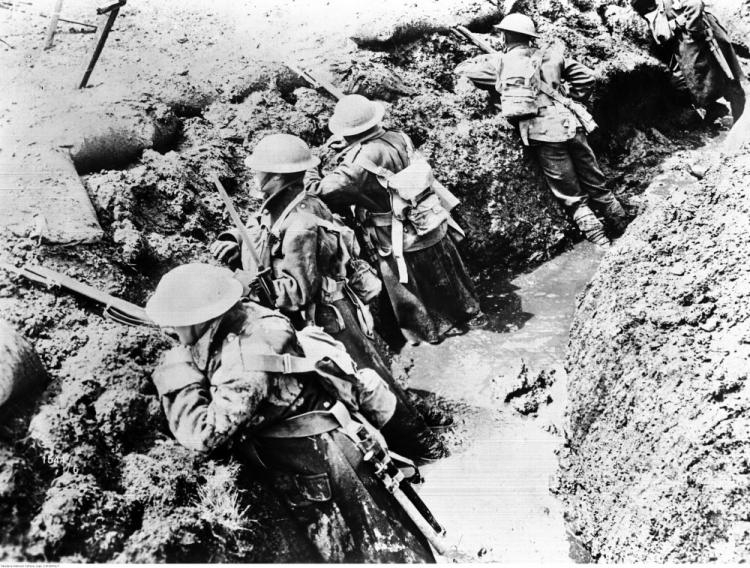 Film prod. angielskiej "Bitwa o Sommę". 1916 r. Fot. NAC