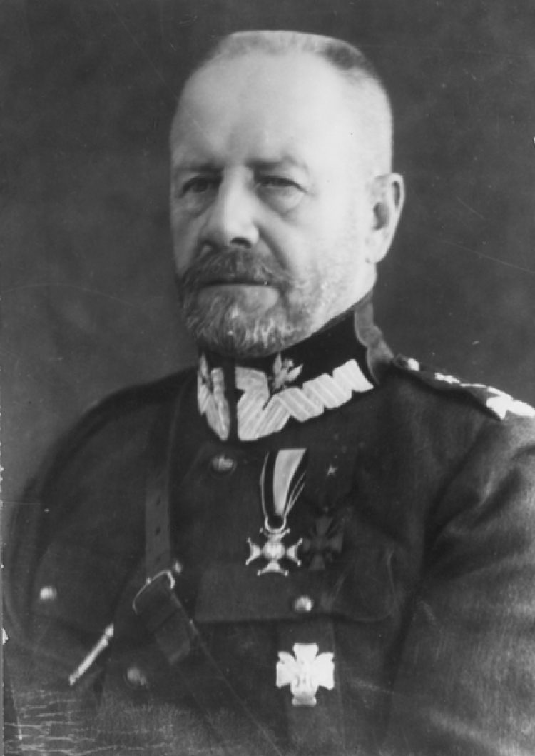 Generał dywizji Lucjan Żeligowski. Fotografia portretowa. Źródło: NAC
