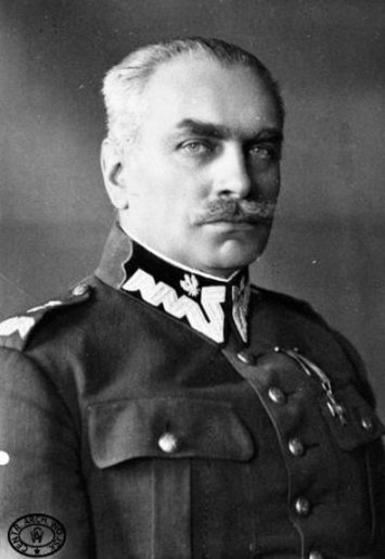 Gen. Felicjan Sławoj-Składkowski. Źródło: CAW