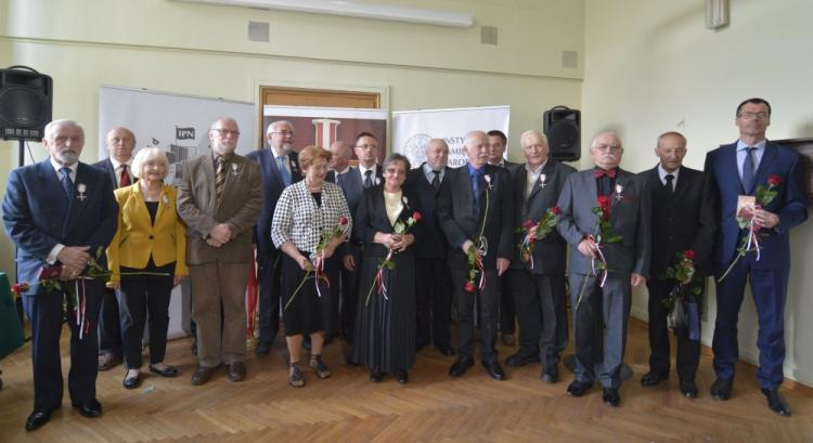 Działacze antykomunistyczni odznaczeni Krzyżami Wolności i Solidarności. Kraków, 04.09.2017. Fot. PAP/P. Zechenter 