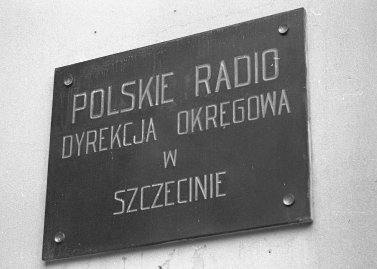Siedziba Polskiego Radia przy alei Wojska Polskiego 73 w Szczecinie, 1948 r. Fot. PAP/CAF
