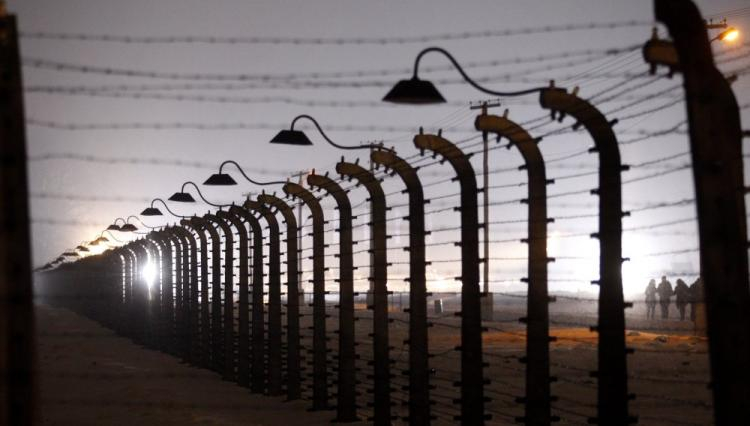 Teren b. niemieckiego nazistowskiego obozu koncentracyjnego Auschwitz-Birkenau. Fot. PAP/A. Grygiel