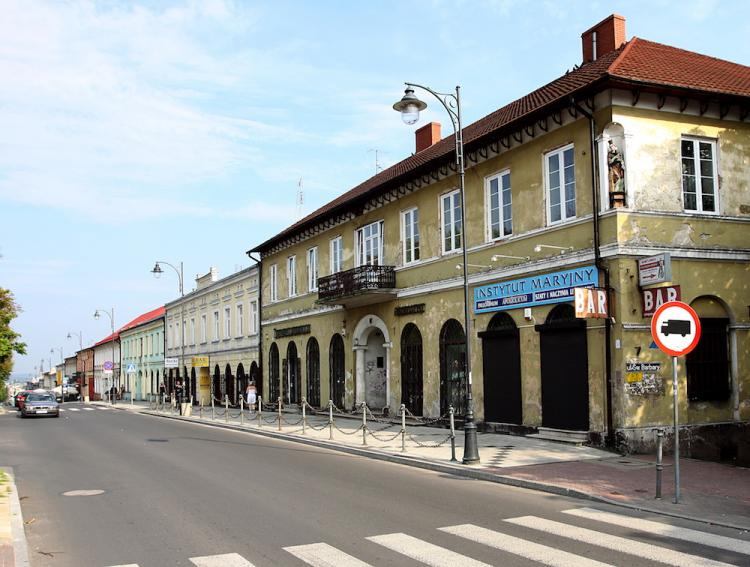 Kamieniczki przy ulicy 7 Kamienic w Częstochowie. Fot. PAP/W. Deska