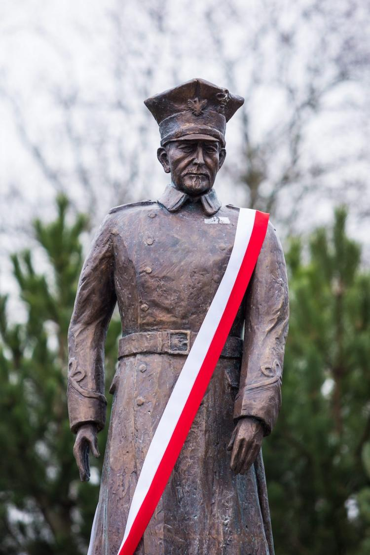 Pomnik dowódcy powstania wielkopolskiego, gen. Józefa Dowbor-Muśnickiego w Lusowie. Fot. PAP/M. Zakrzewski