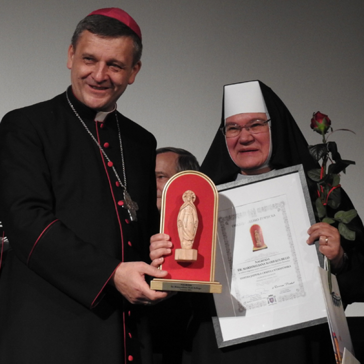 Laureatka nagrody św. Maksymiliana Kolbego, elżbietanka Jadwiga Wyrozumska. Źródło: Oficjalna strona diecezji bielsko-żywieckiej