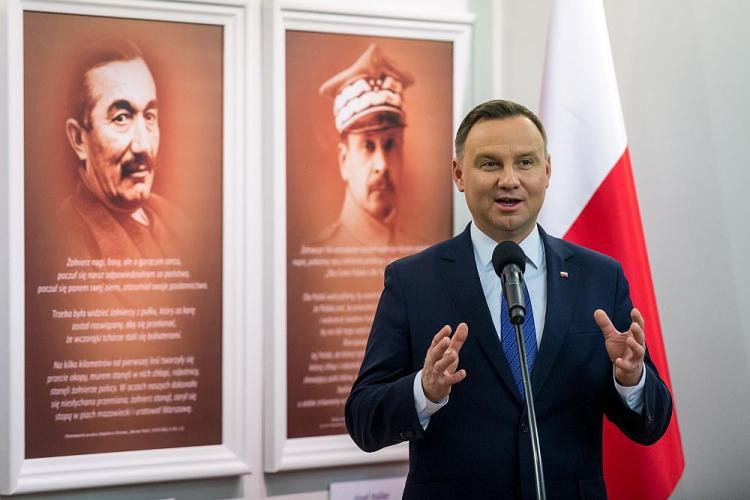 Prezydent Andrzej Duda podczas otwarcia wystawy stałej pt. "Niepodległa. Ojcowie Niepodległości" w Dworku Prezydenta Rzeczypospolitej Polskiej w Ciechocinku. Fot. PAP/T. Żmijewski