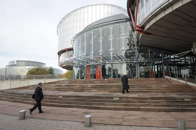 Siedziba Europejskiego Trybunału Praw Człowieka w Strasburgu. Fot. PAP/W. Dąbkowski