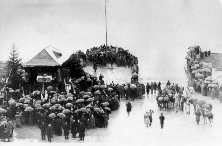 "Zaślubiny Polski z Morzem", uroczystość z udziałem gen. Józefa Hallera. 10.02.1920. Fot. PAP/CAF/Archiwum 