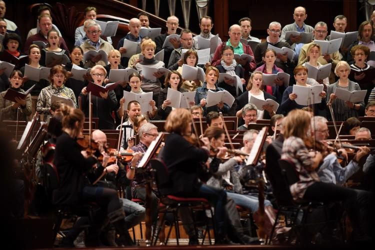 Orkiestra Filharmonii Narodowej w Warszawie. Fot. PAP/B. Zborowski