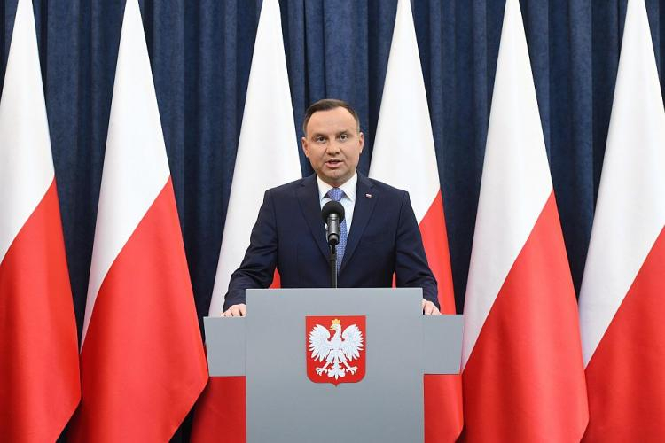 Prezydent Andrzej Duda podczas oficjalnego oświadczenia ws. tzw ustawy degradacyjnej w Pałacu Prezydenckim w Warszawie. Fot. PAP/R. Pietruszka