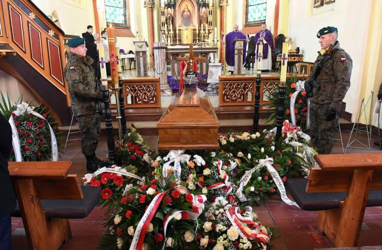 Uroczystości pogrzebowe ppor. Wiktora Sumińskiego, ps. "Kropidło". Fot. PAP/M. Bielecki